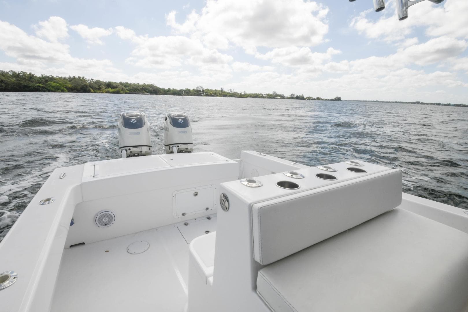 2019 Ocean Master 336 Center Console — photo 16