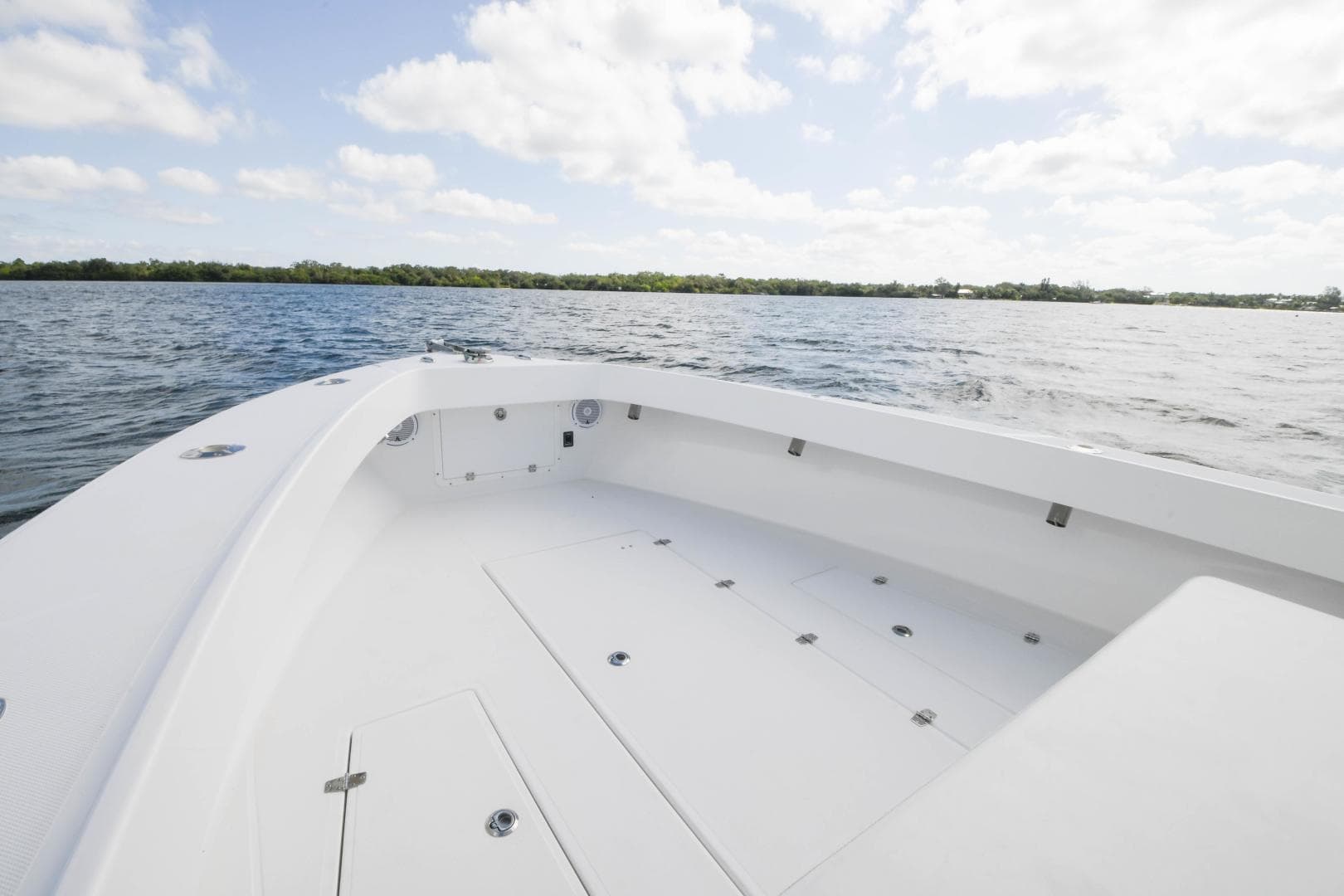 2019 Ocean Master 336 Center Console — photo 14