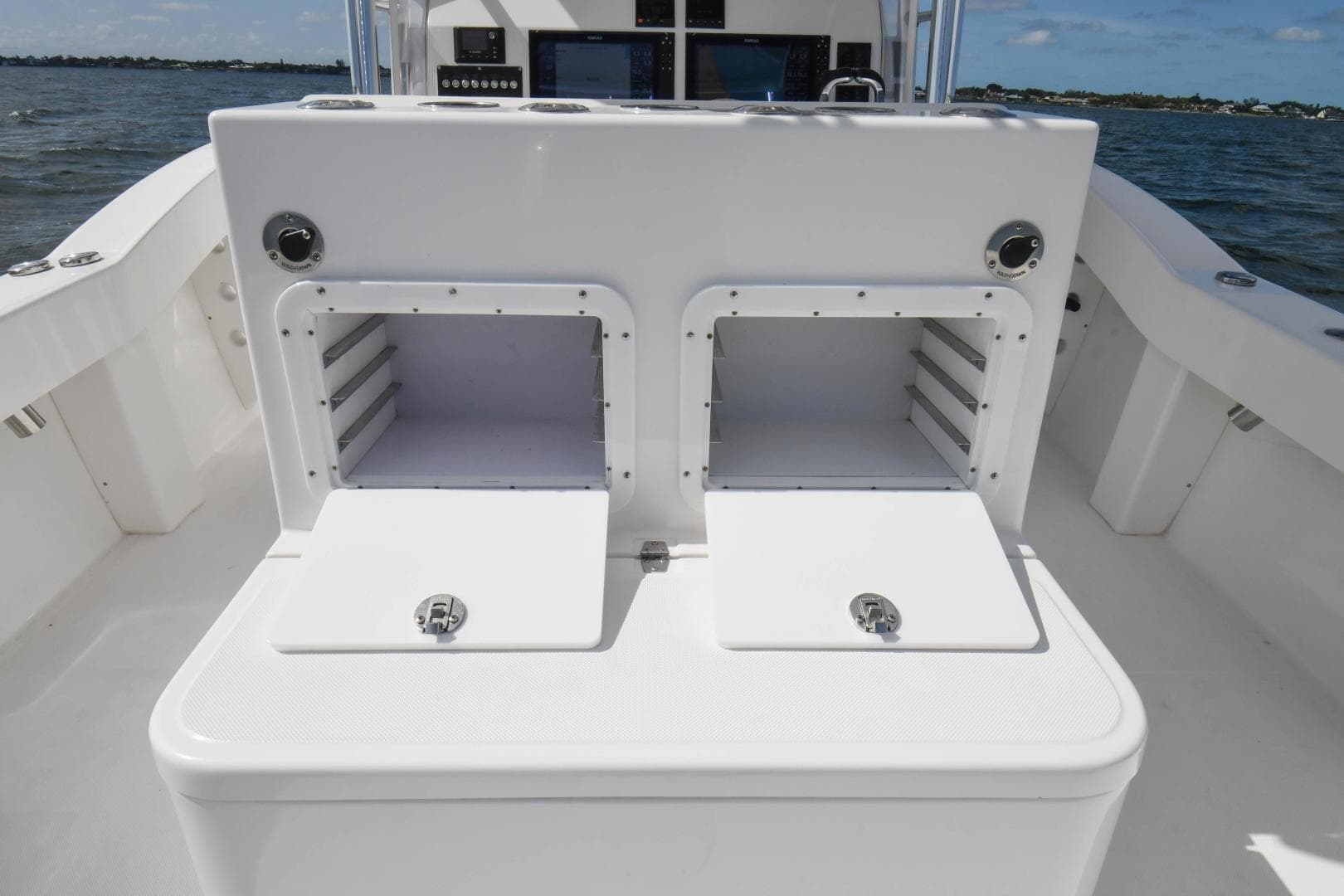 2019 Ocean Master 336 Center Console — photo 13