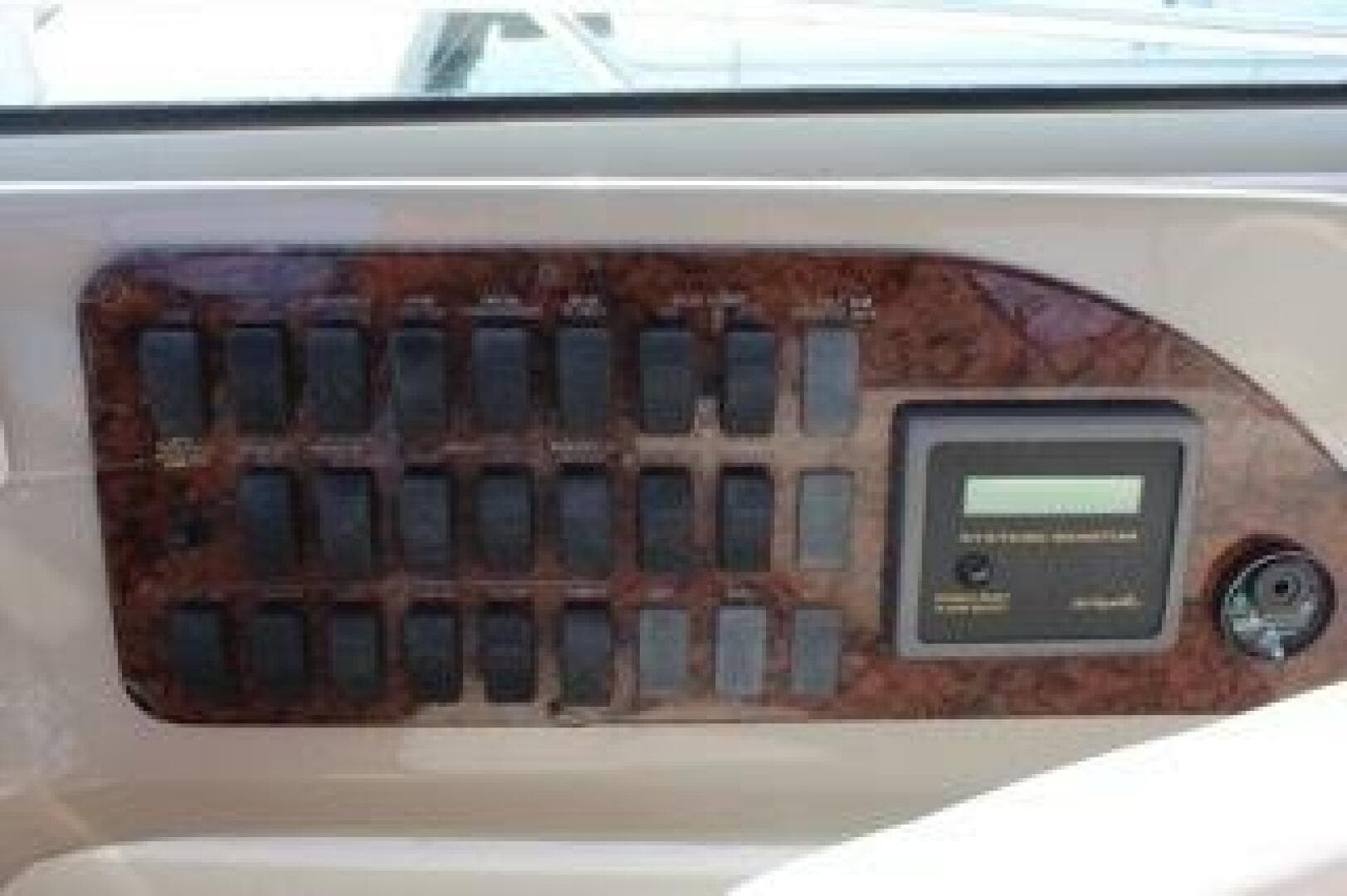 2000 Sea Ray Sundancer — photo 10