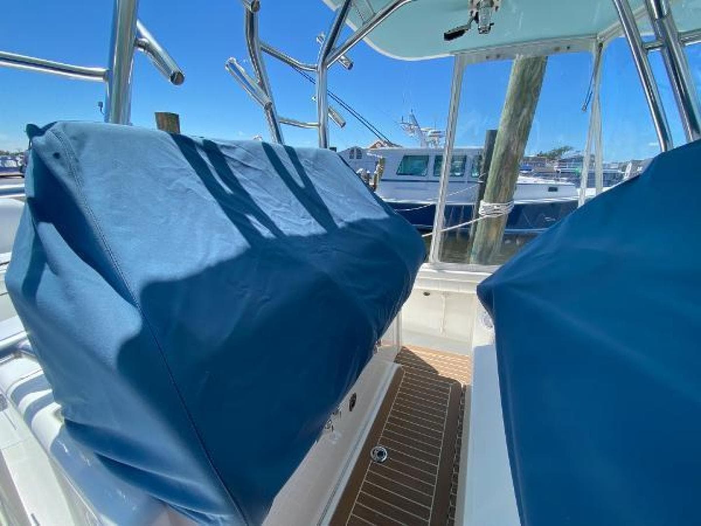 2016 Regulator 41 — photo 58