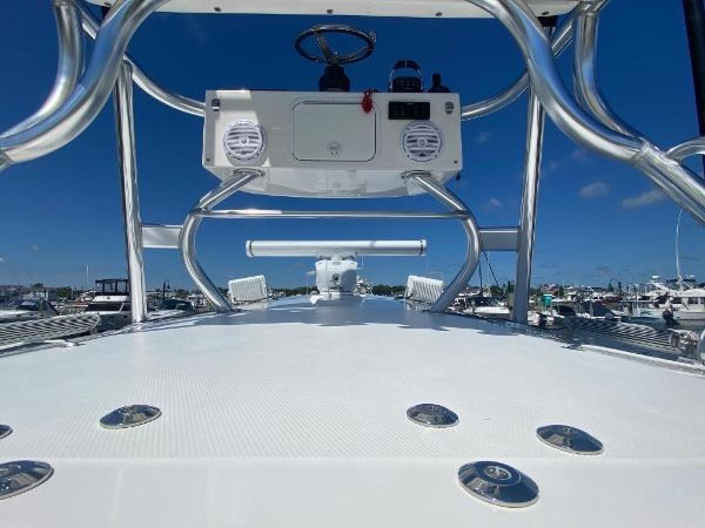 2016 Regulator 41 — photo 60