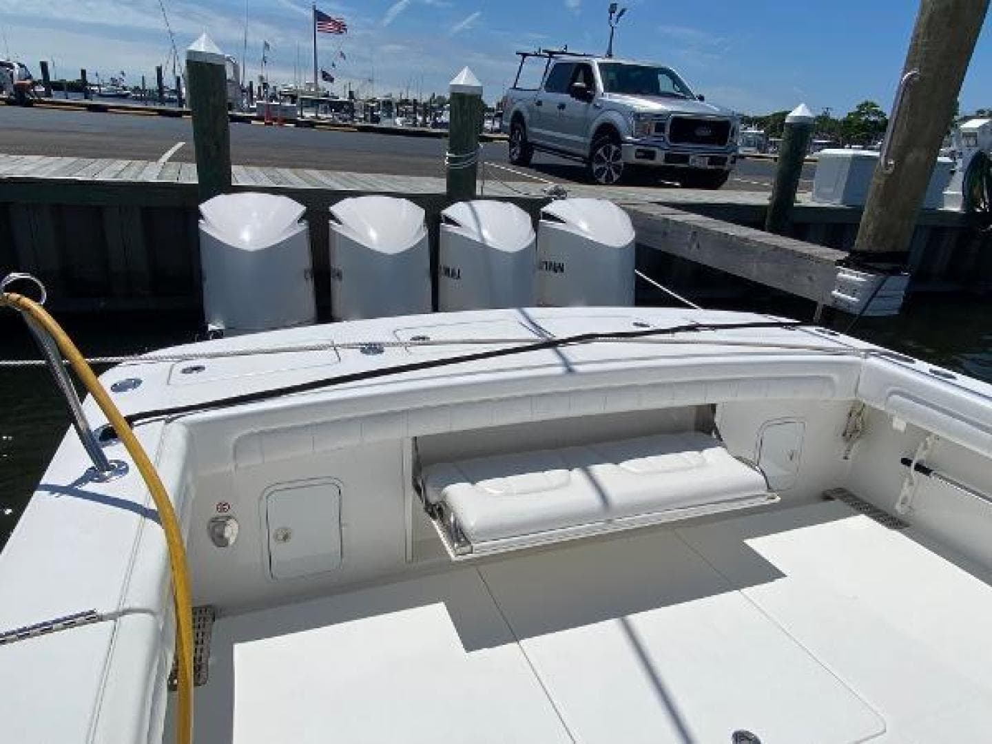 2016 Regulator 41 — photo 32