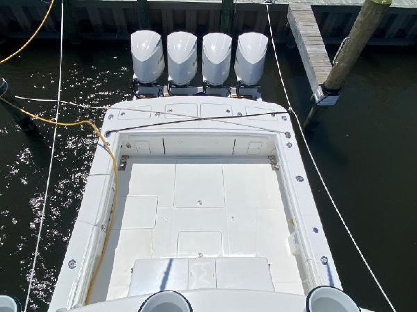 2016 Regulator 41 — photo 22