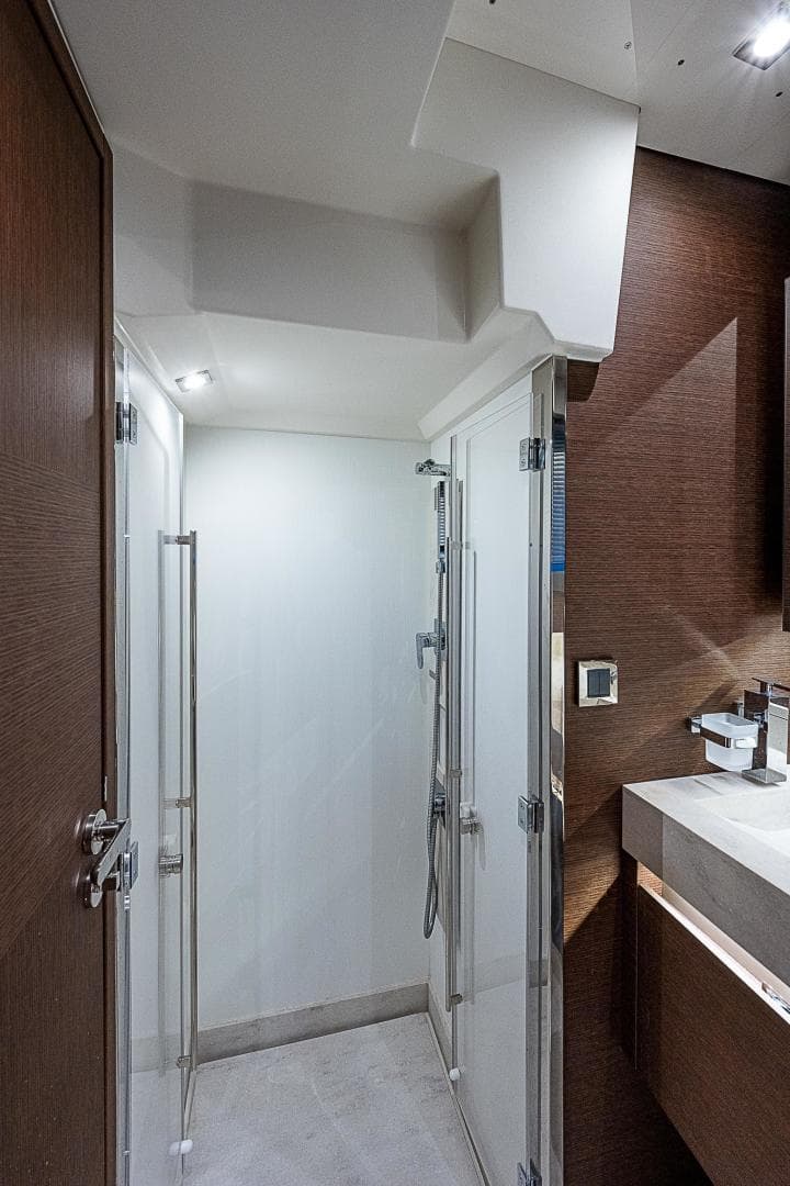 2022 Prestige 520 Flybridge — photo 30