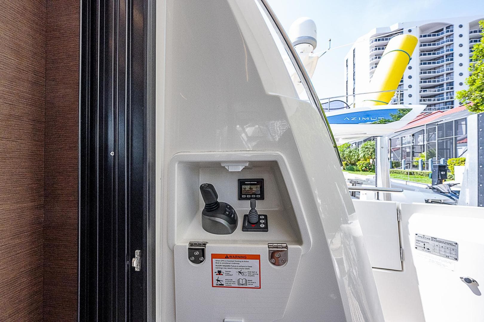 2022 Prestige 520 Flybridge — photo 8