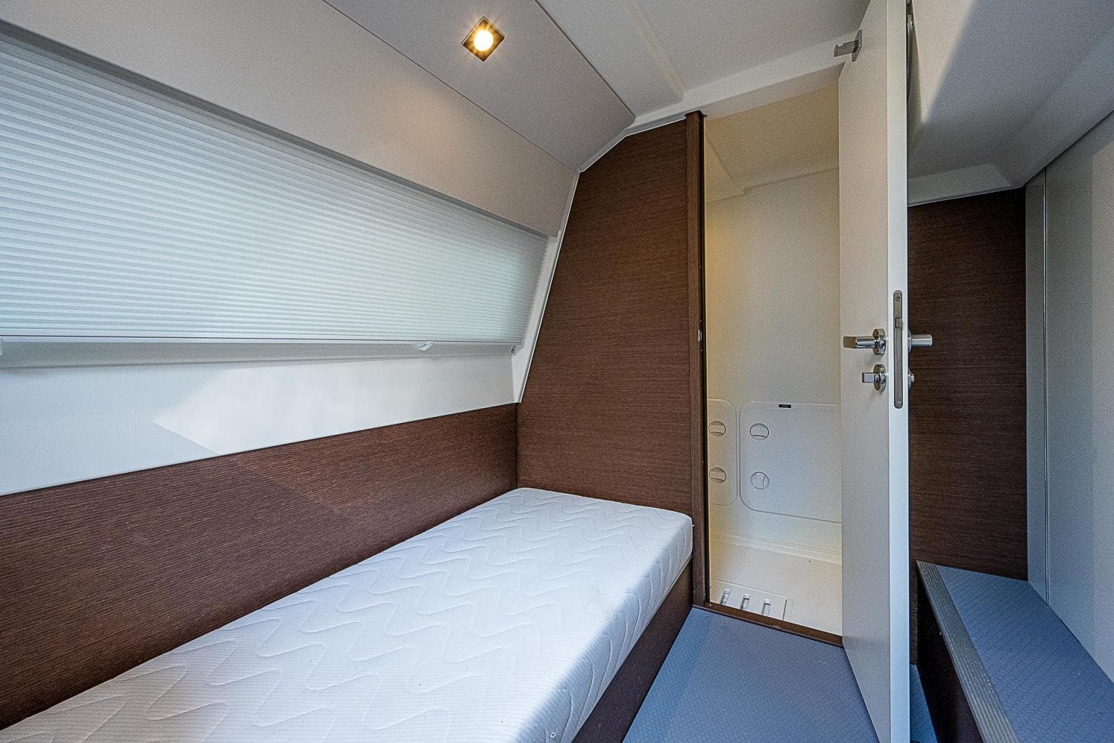 2022 Prestige 520 Flybridge — photo 38