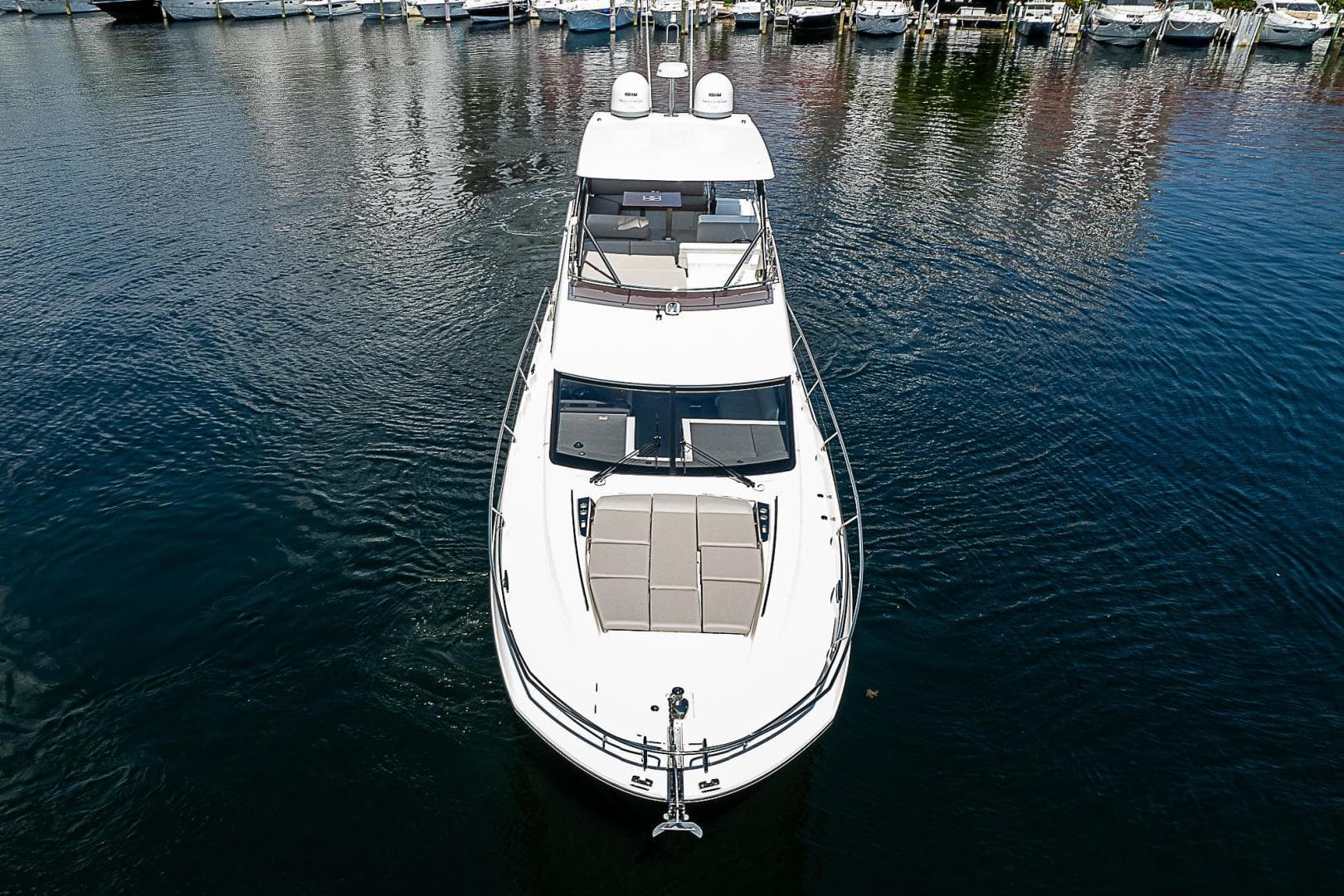 2022 Prestige 520 Flybridge — photo 4