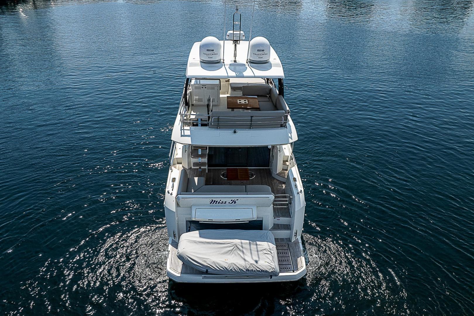 2022 Prestige 520 Flybridge — photo 3