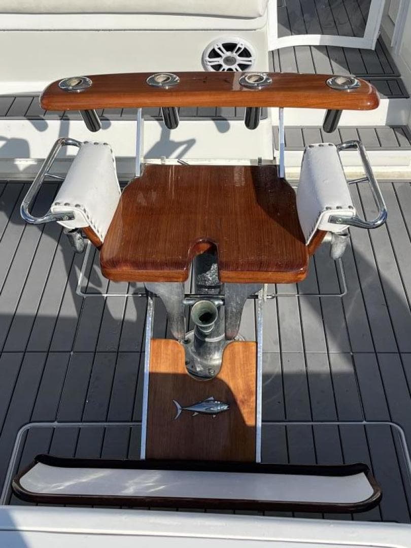 1993 Bertram 46 Moppie — photo 14