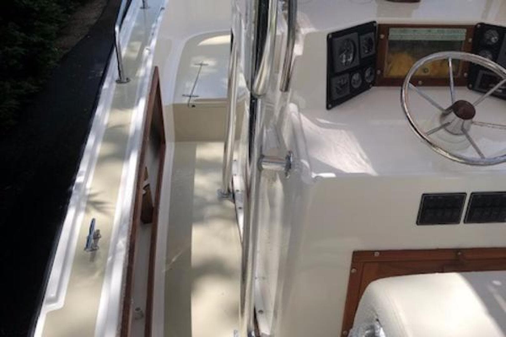 1982 Mako 23 Onboard Diesel — photo 17