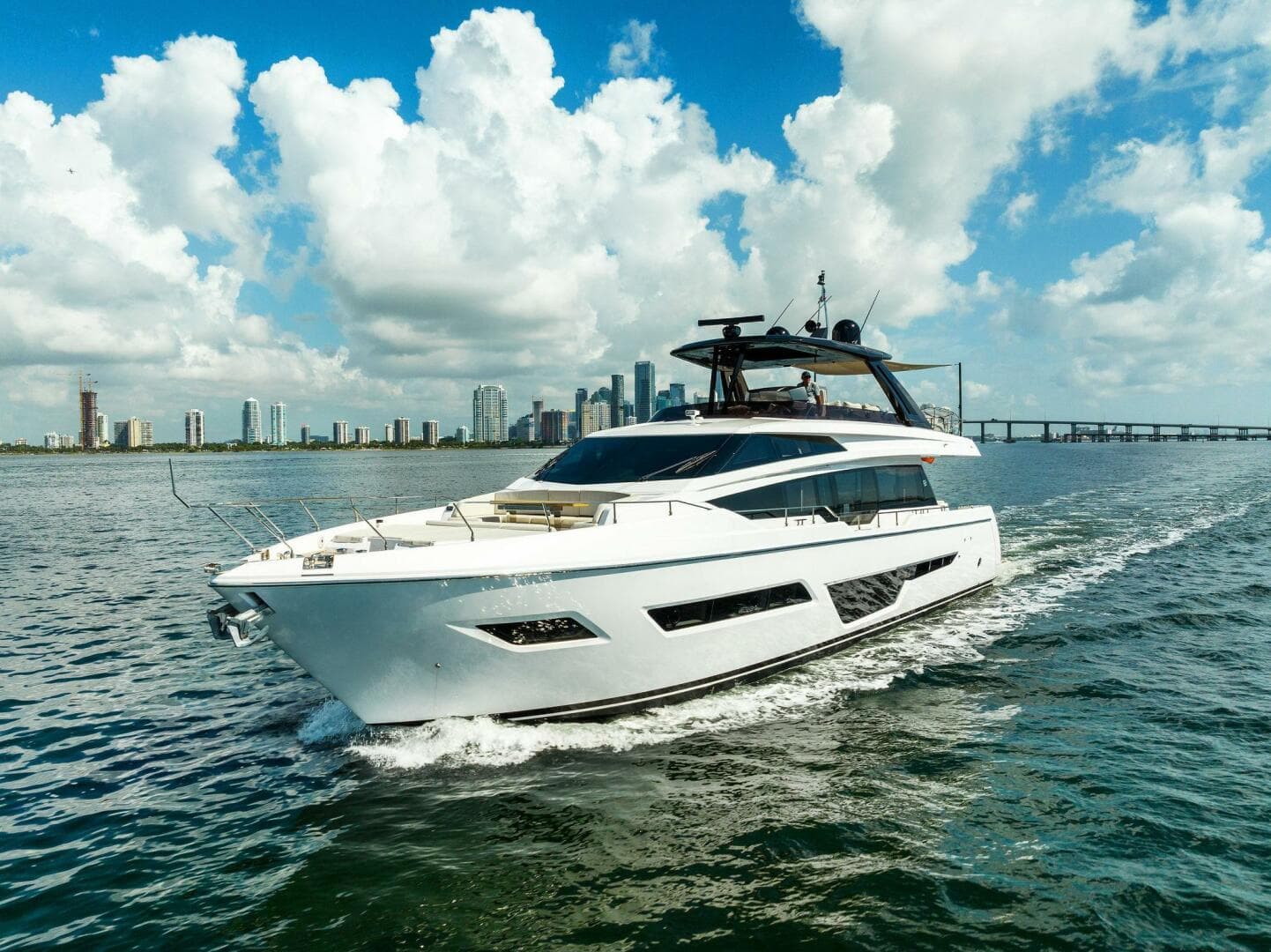 2023 Ferretti Yachts 780 — photo 3