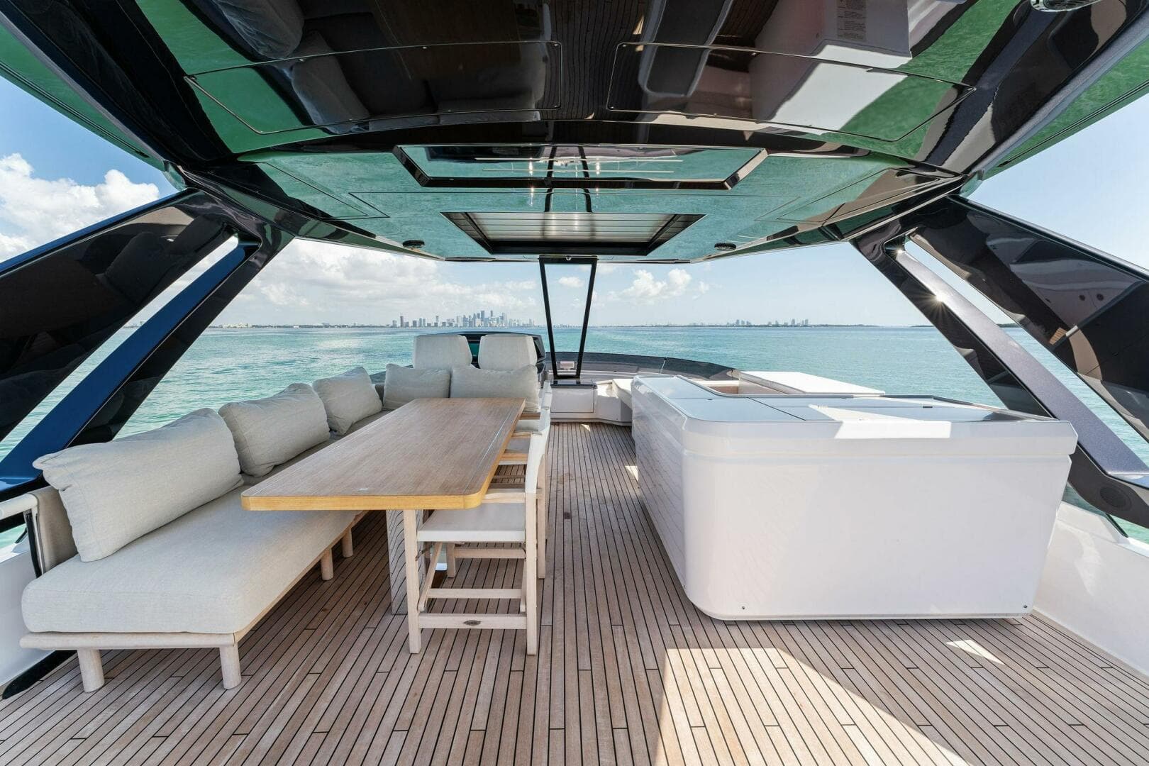 2023 Ferretti Yachts 780 — photo 18