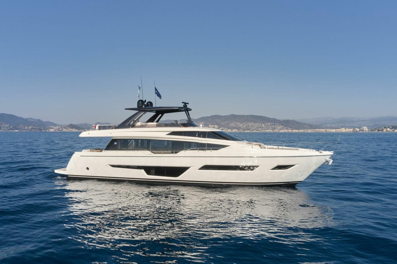 2023 Ferretti Yachts 780 — photo 1