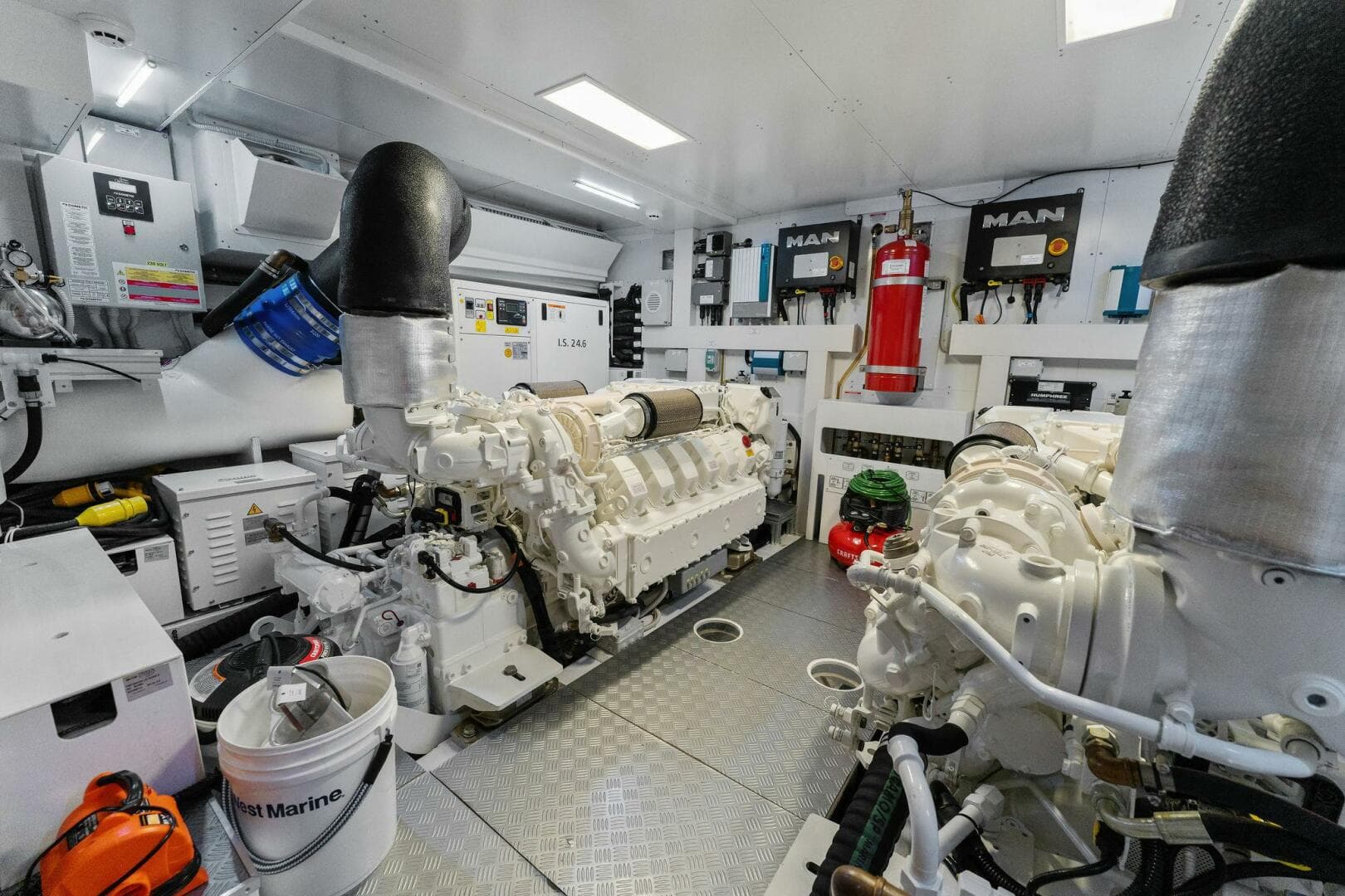 2023 Ferretti Yachts 780 — photo 95