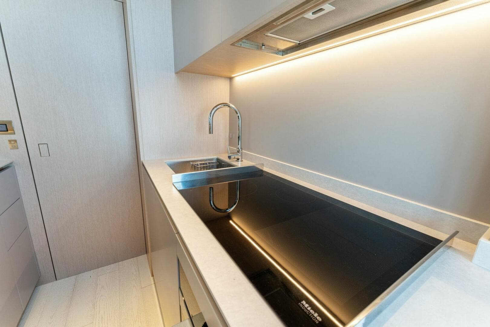 2023 Ferretti Yachts 780 — photo 48