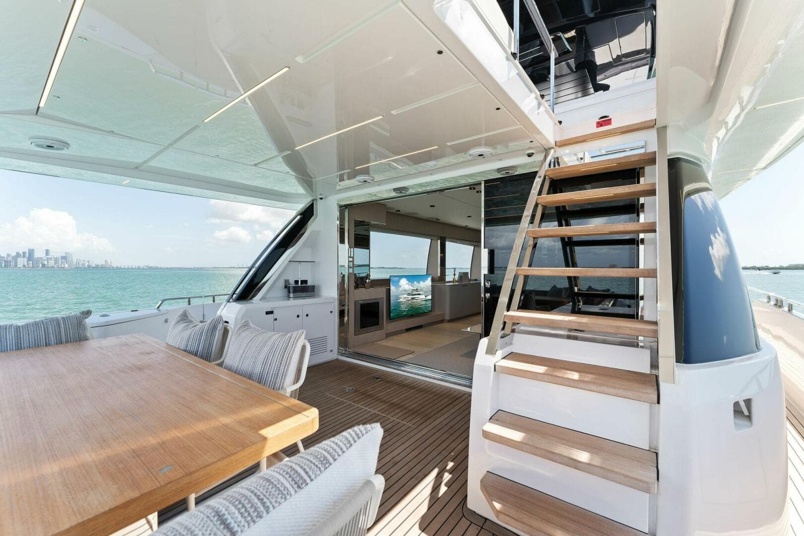 2023 Ferretti Yachts 780 — photo 7