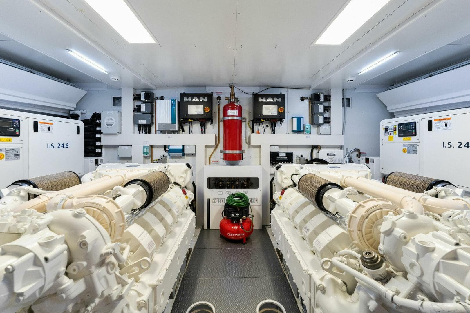 2023 Ferretti Yachts 780 — photo 96