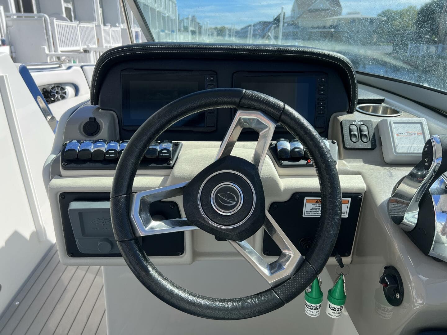 2022 Crownline E305 Xs — photo 19