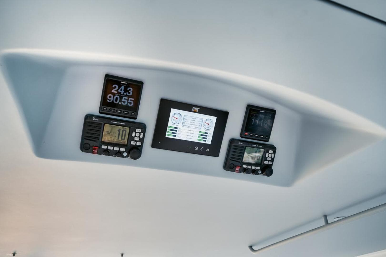 2020 Hatteras Convertible GT 59 — photo 26