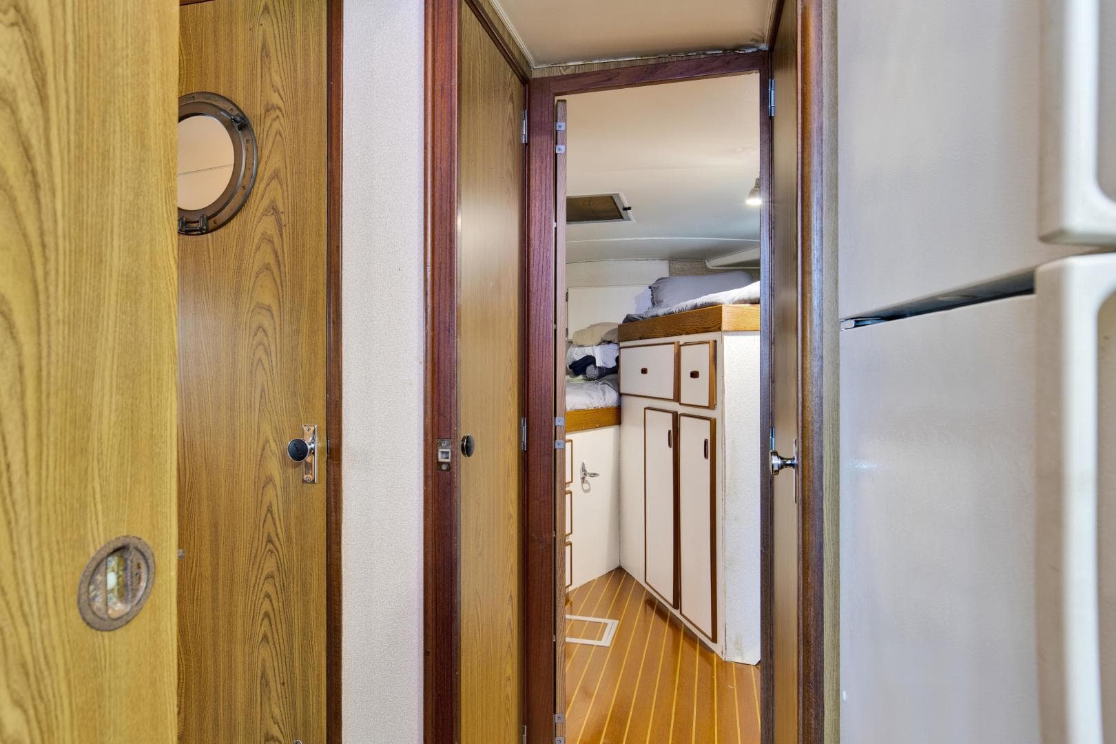 1981 Bertram 42 Convertible — photo 8