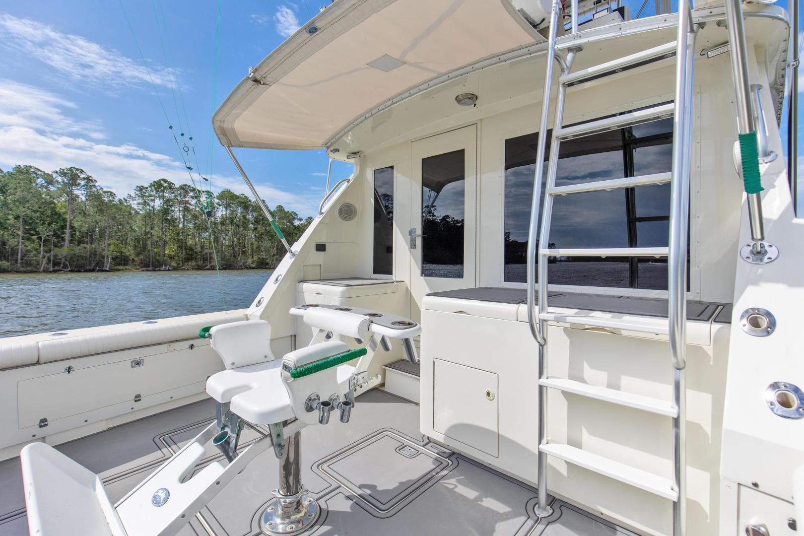 1981 Bertram 42 Convertible — photo 19