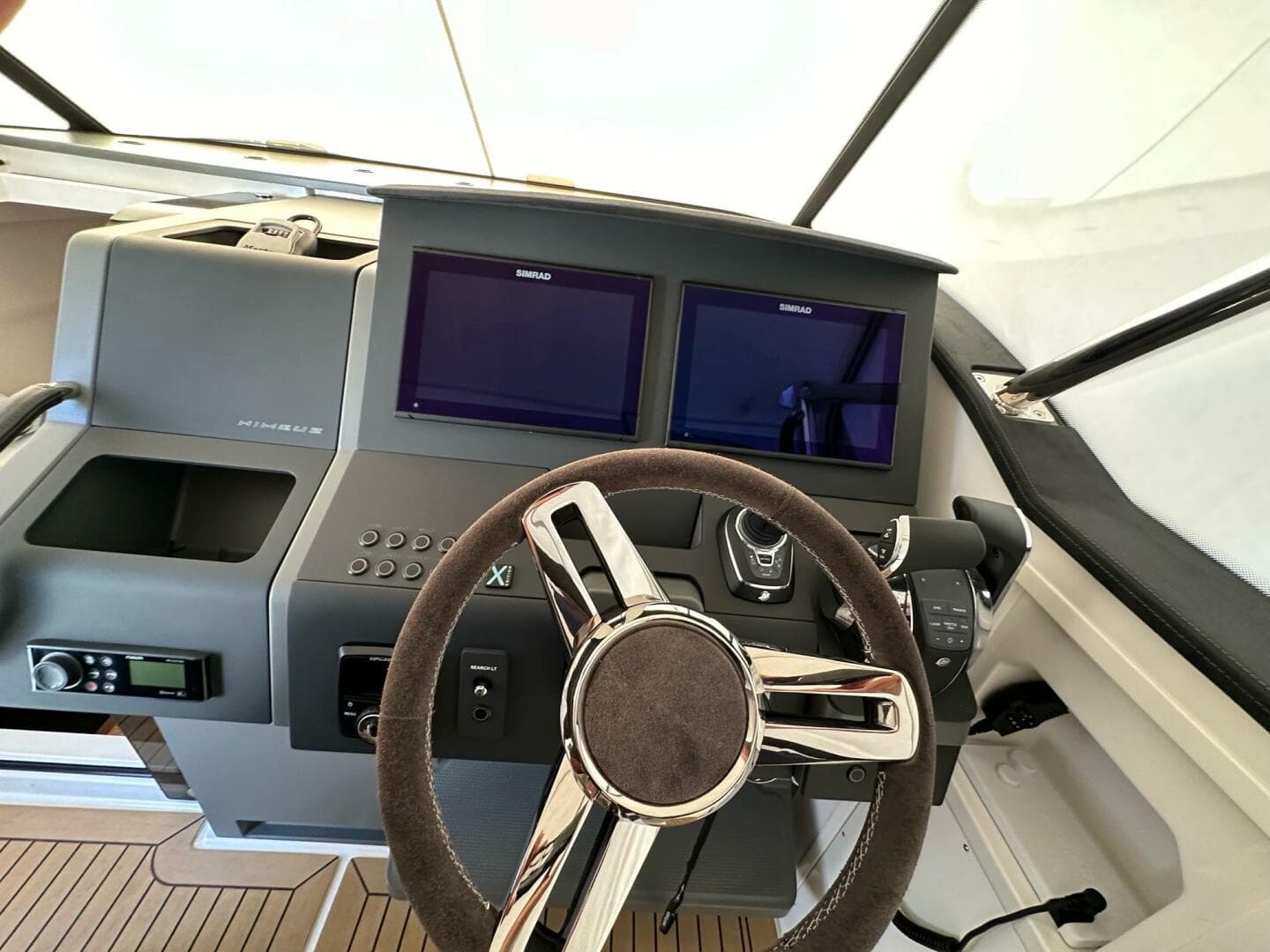 2023 Nimbus T11 — photo 10