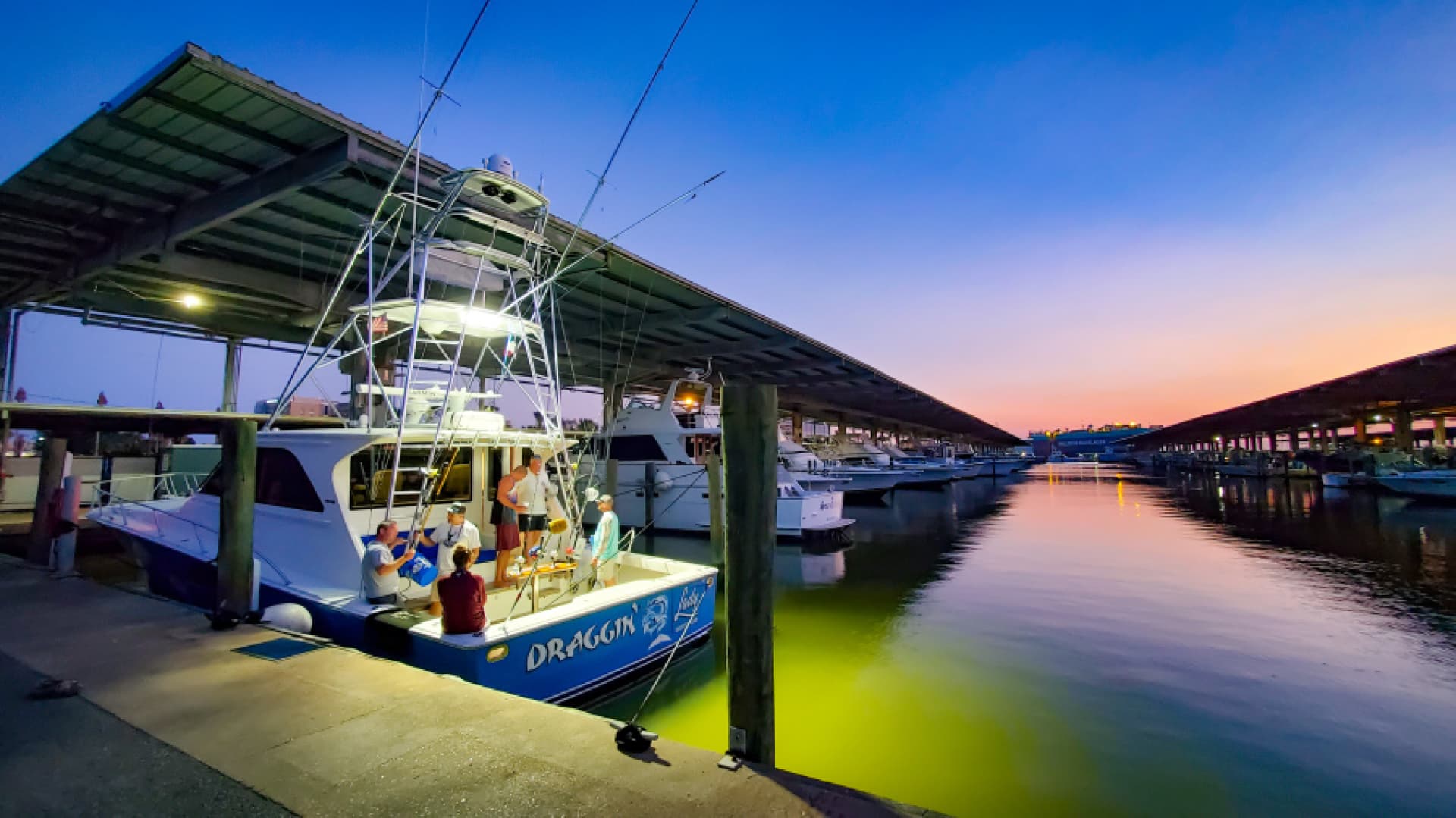 2008 Viking 52 Sport Coupe — photo 16