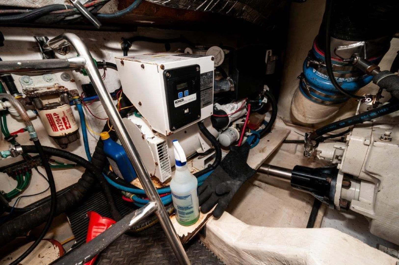 2003 Tiara Yachts 4200 Open — photo 31