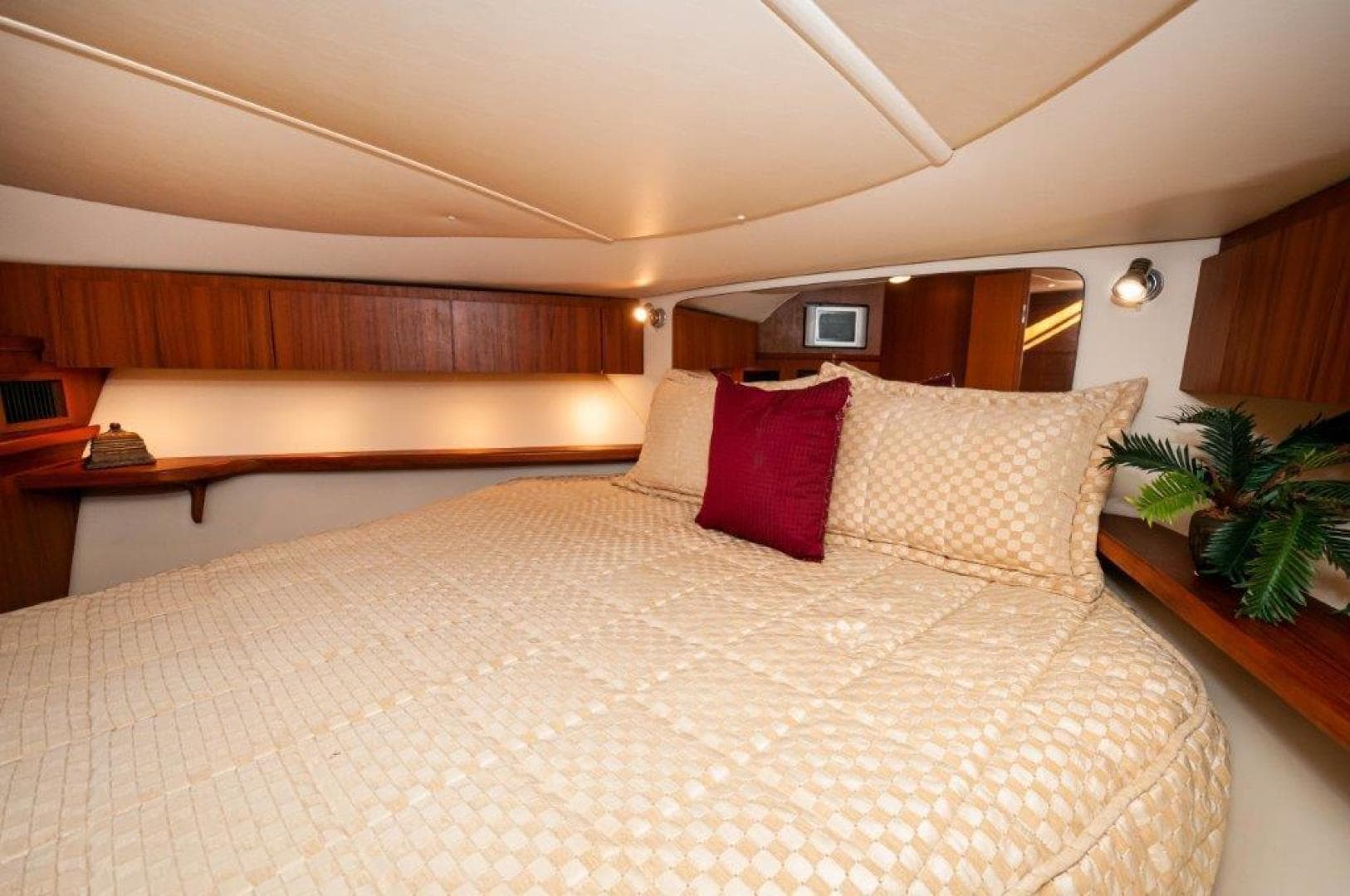 2003 Tiara Yachts 4200 Open — photo 13