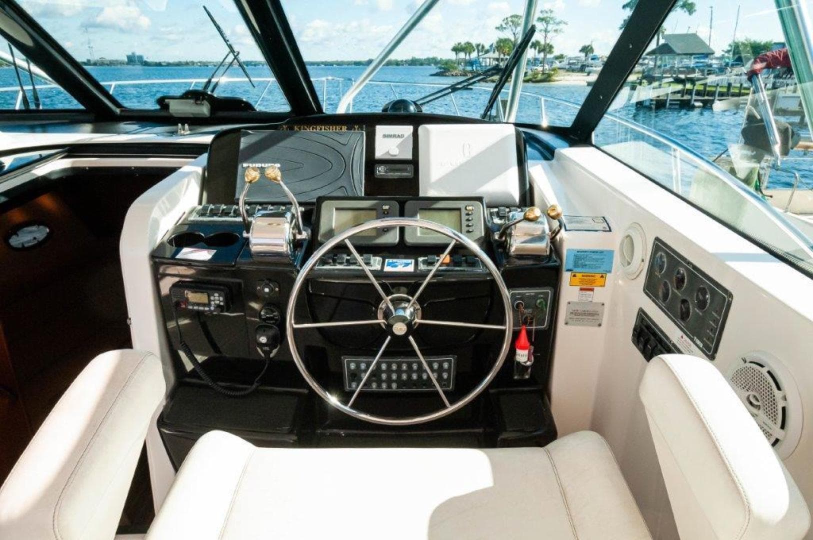 2003 Tiara Yachts 4200 Open — photo 22