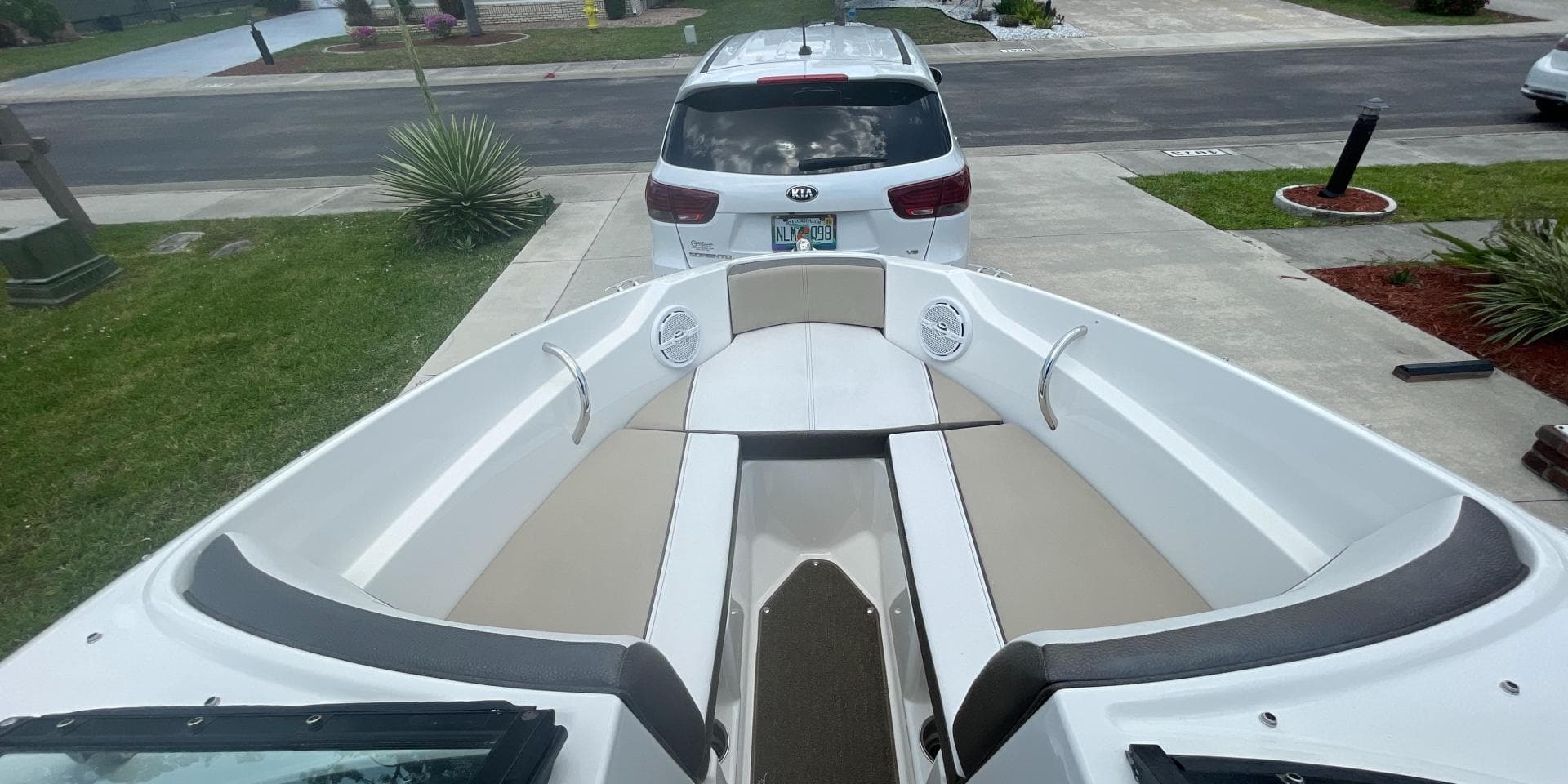 2015 Sea Ray 190 Sport — photo 17