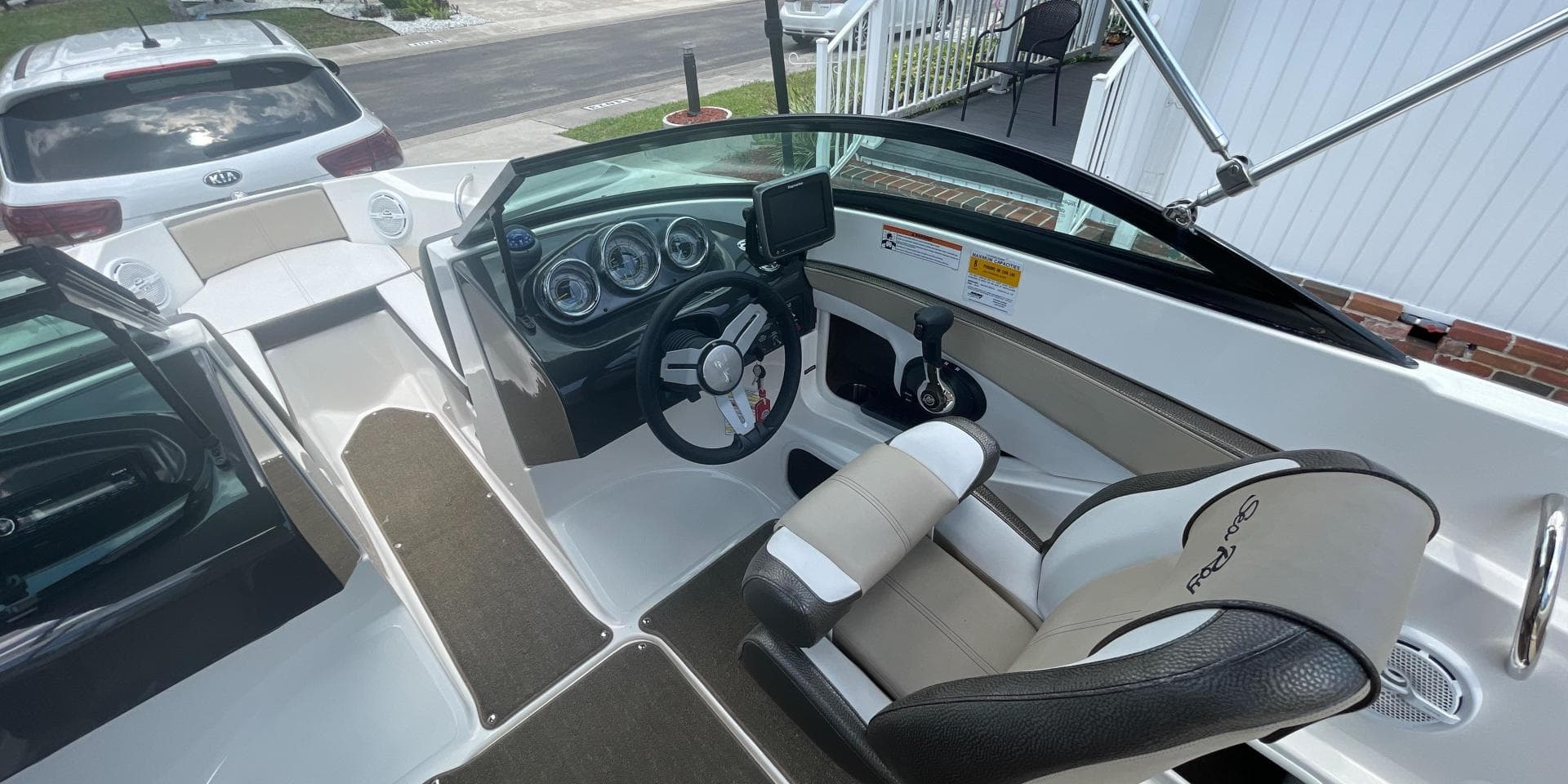 2015 Sea Ray 190 Sport — photo 13