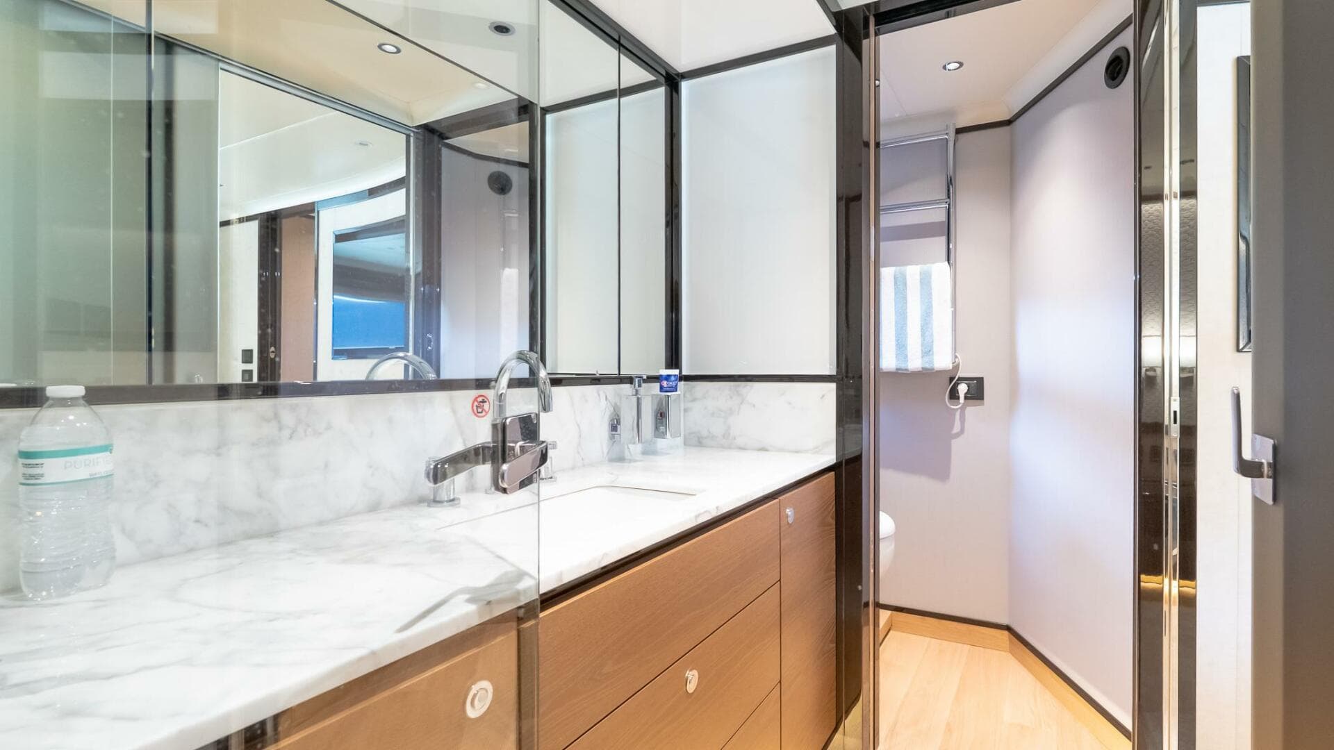 2024 Absolute Navetta 68 — photo 63