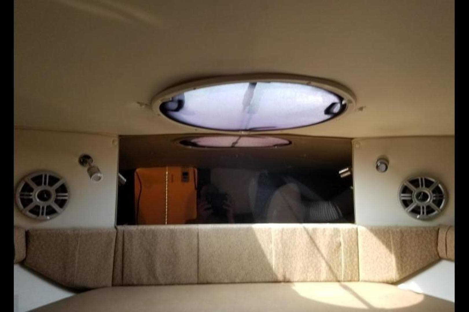 2018 Stingray 215 Cr — photo 10