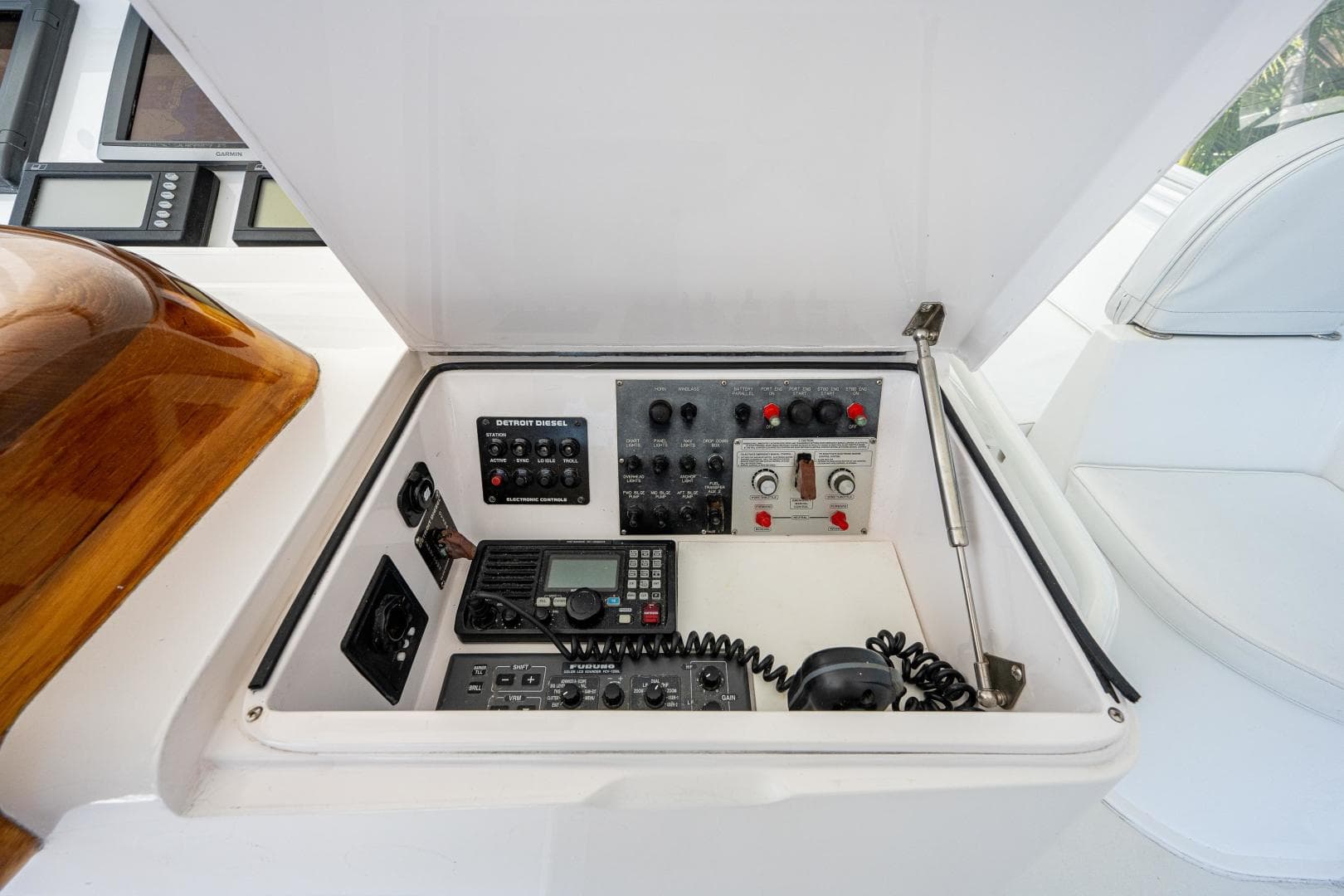 2005 Viking Convertible — photo 36