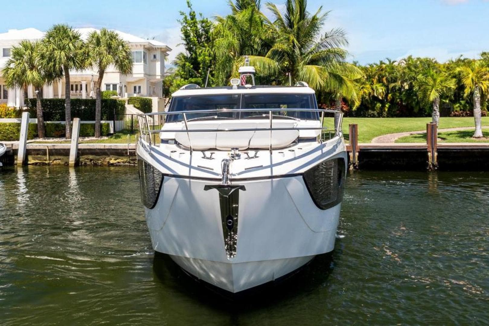 2022 Absolute 48 Coupe — photo 2