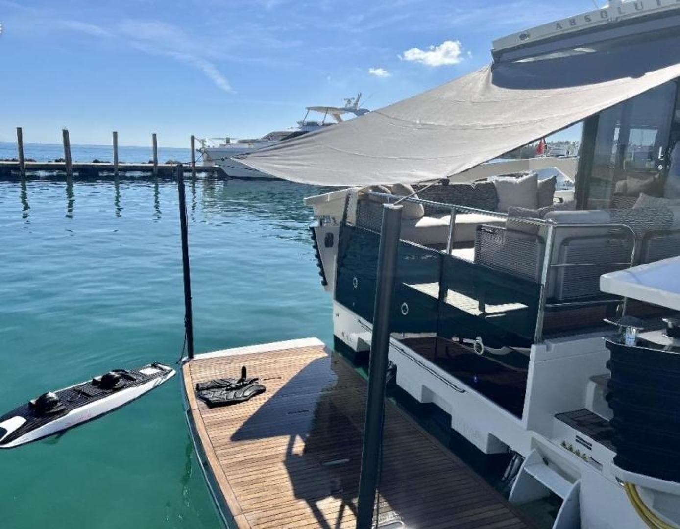 2022 Absolute 48 Coupe — photo 12