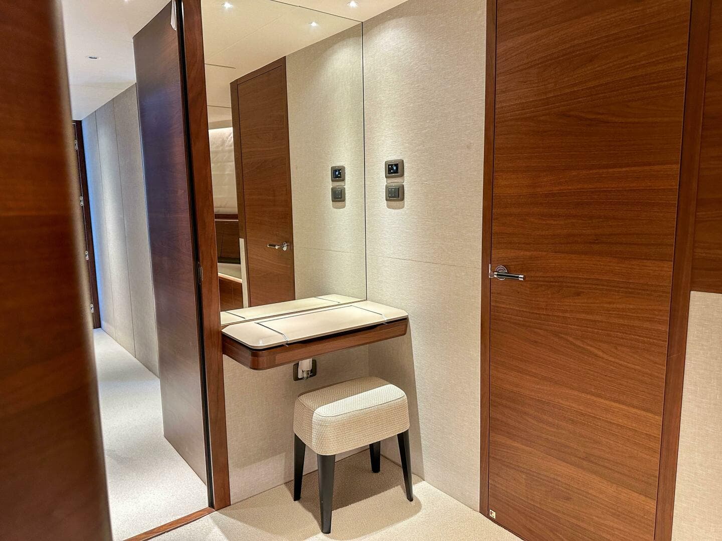 2021 Princess X95 — photo 53