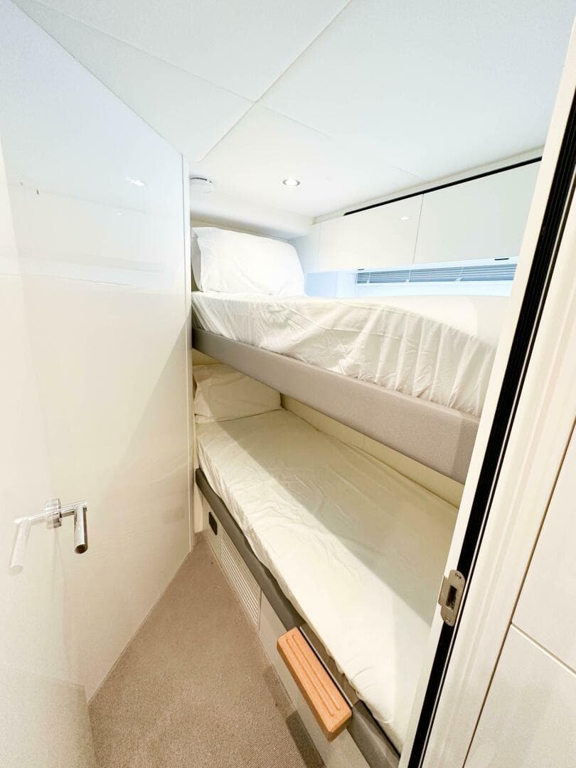 2021 Princess X95 — photo 66