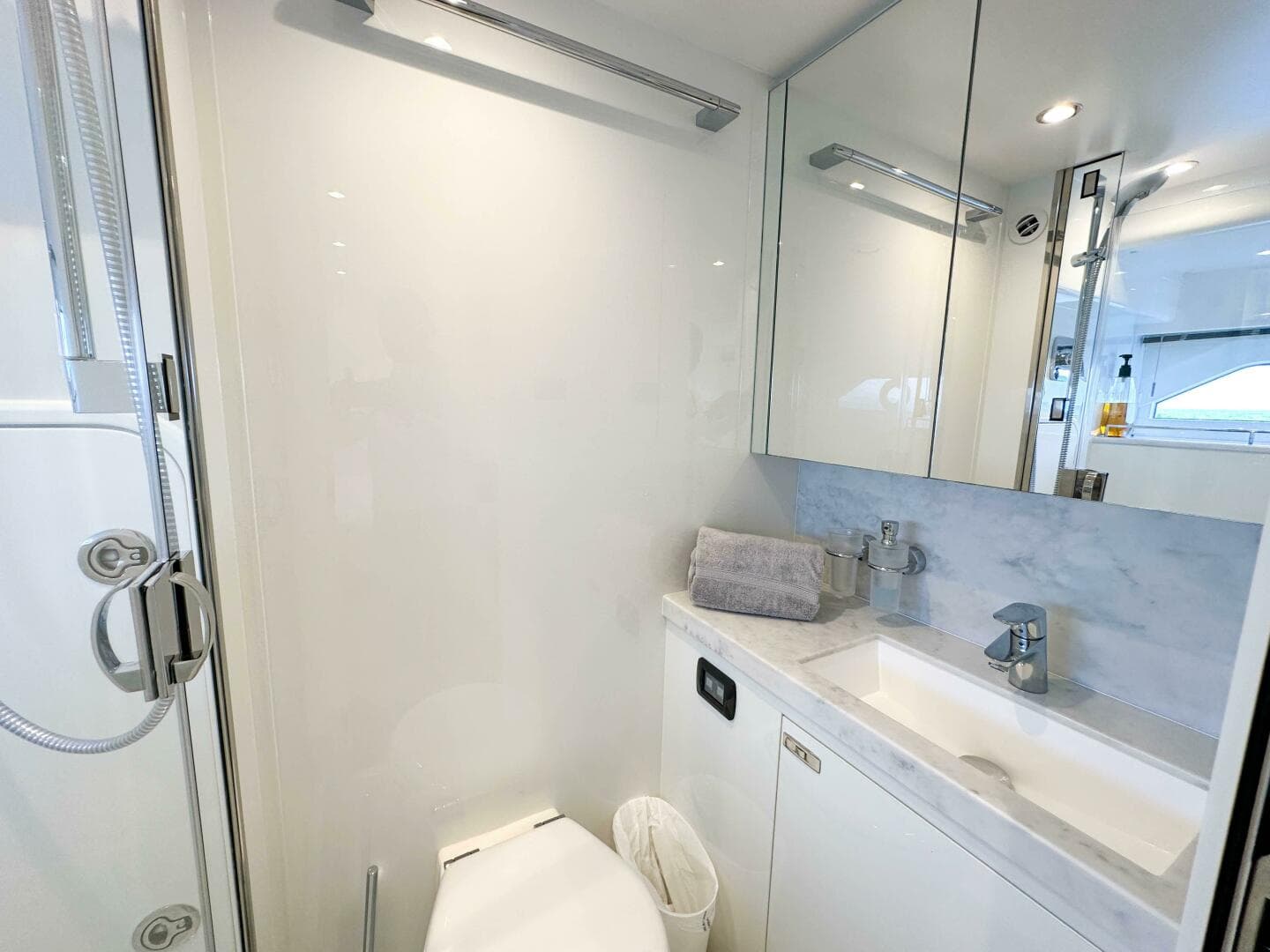 2021 Princess X95 — photo 64