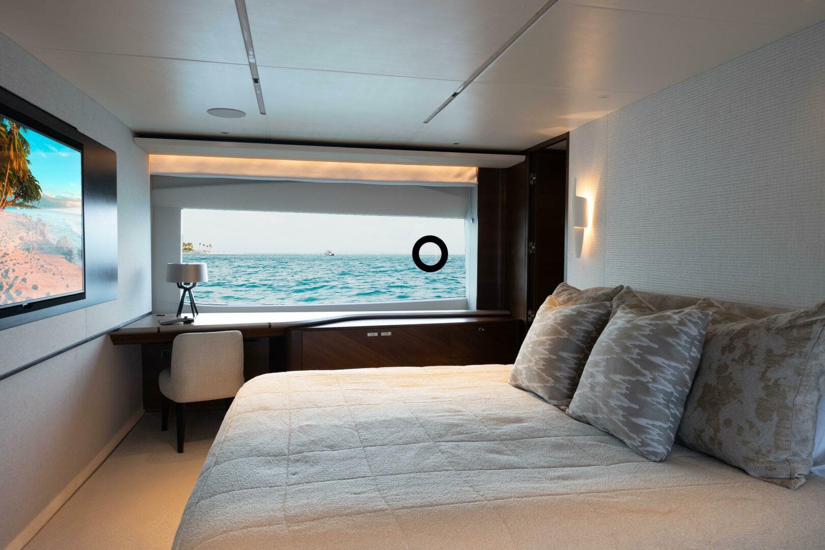 2021 Princess X95 — photo 118