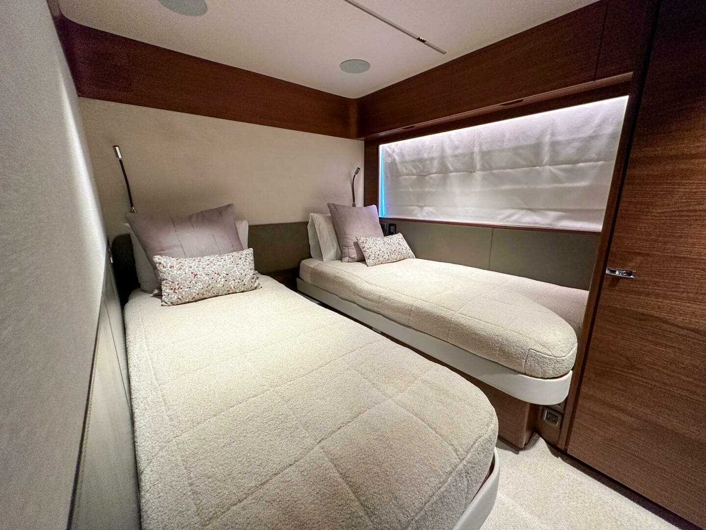 2021 Princess X95 — photo 54