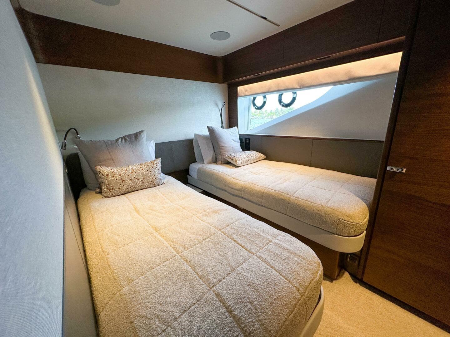 2021 Princess X95 — photo 48