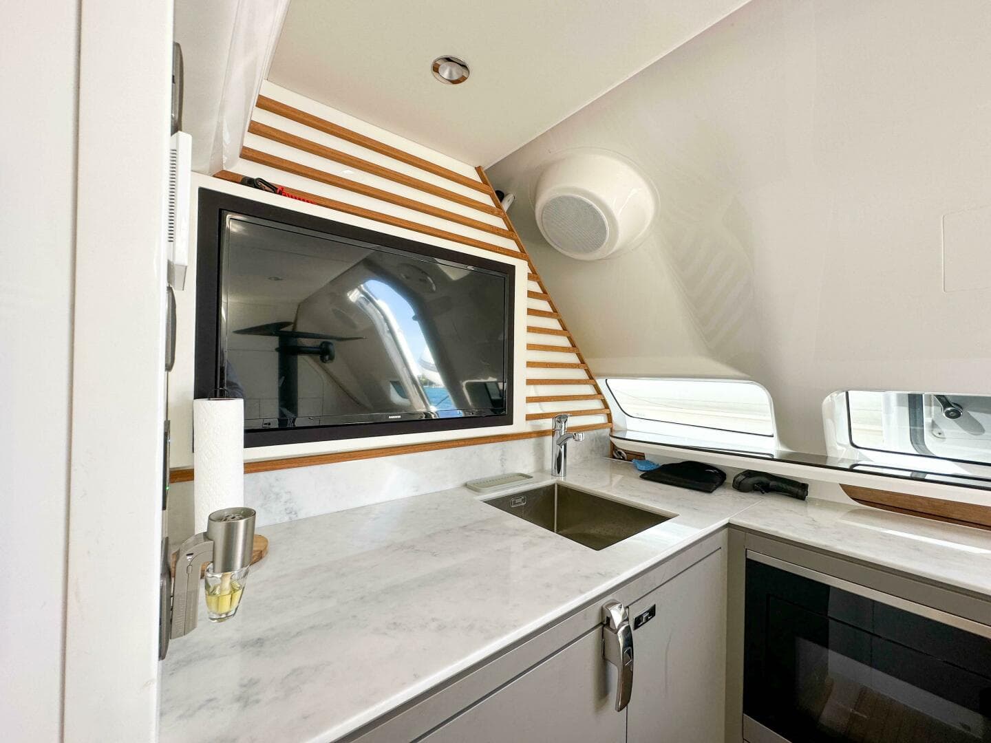 2021 Princess X95 — photo 67