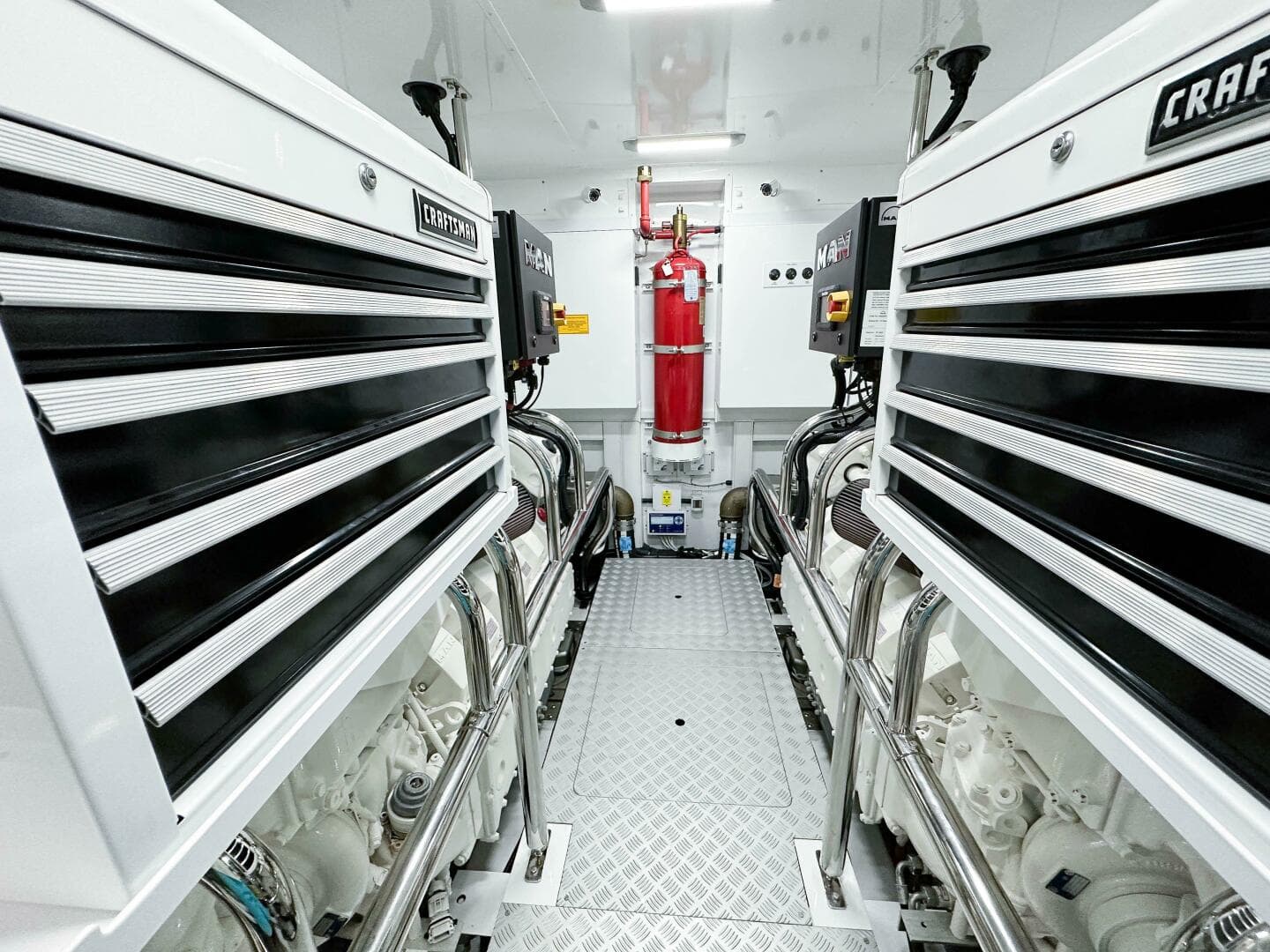 2021 Princess X95 — photo 20