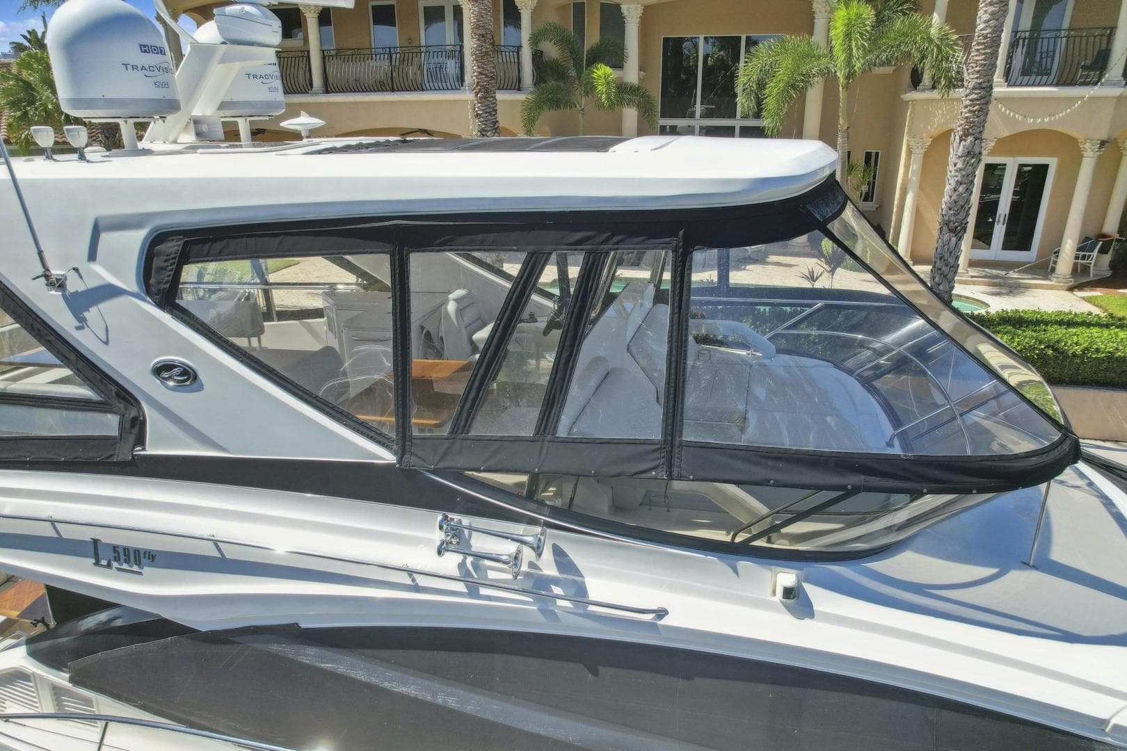 2018 Sea Ray L590 Fly — photo 17