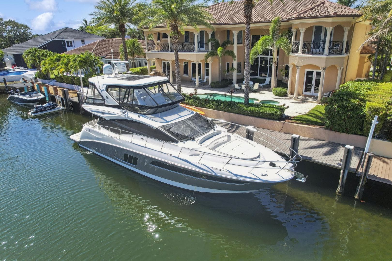 2018 Sea Ray L590 Fly — photo 3