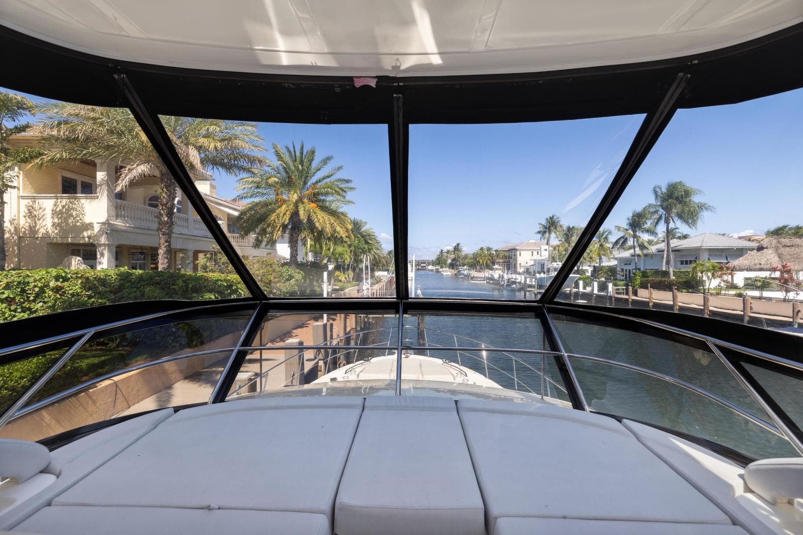 2018 Sea Ray L590 Fly — photo 19