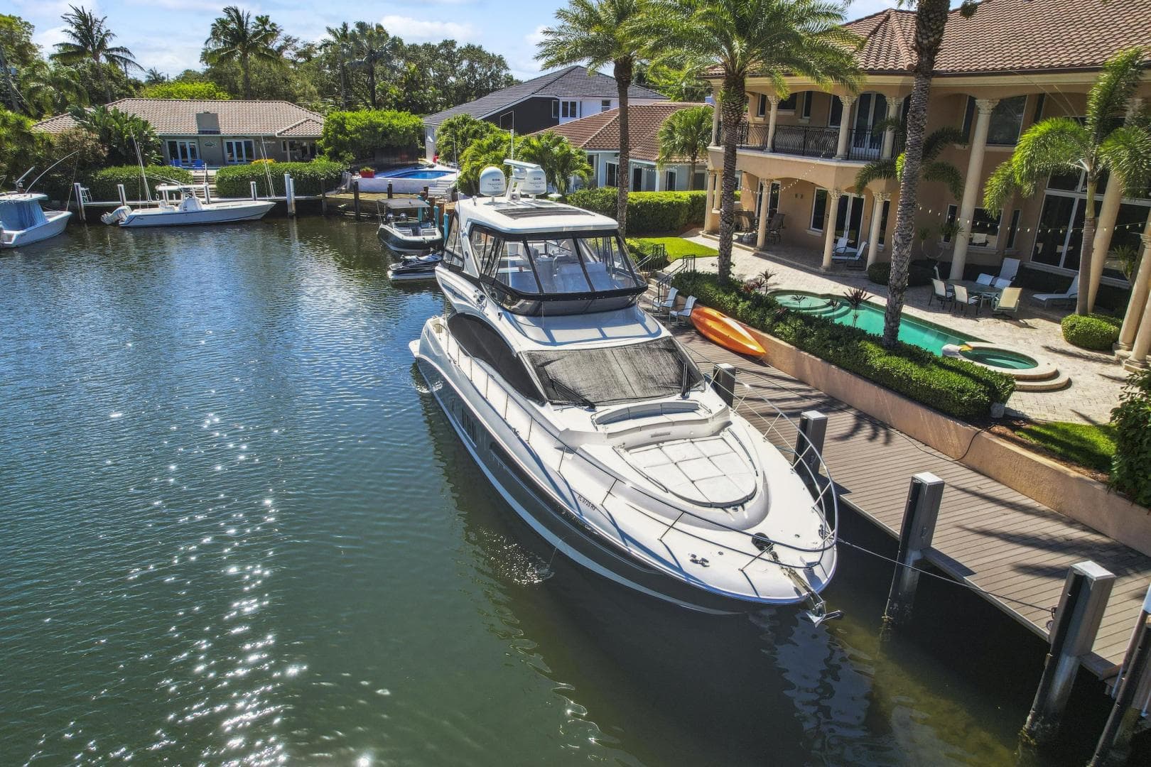 2018 Sea Ray L590 Fly — photo 4